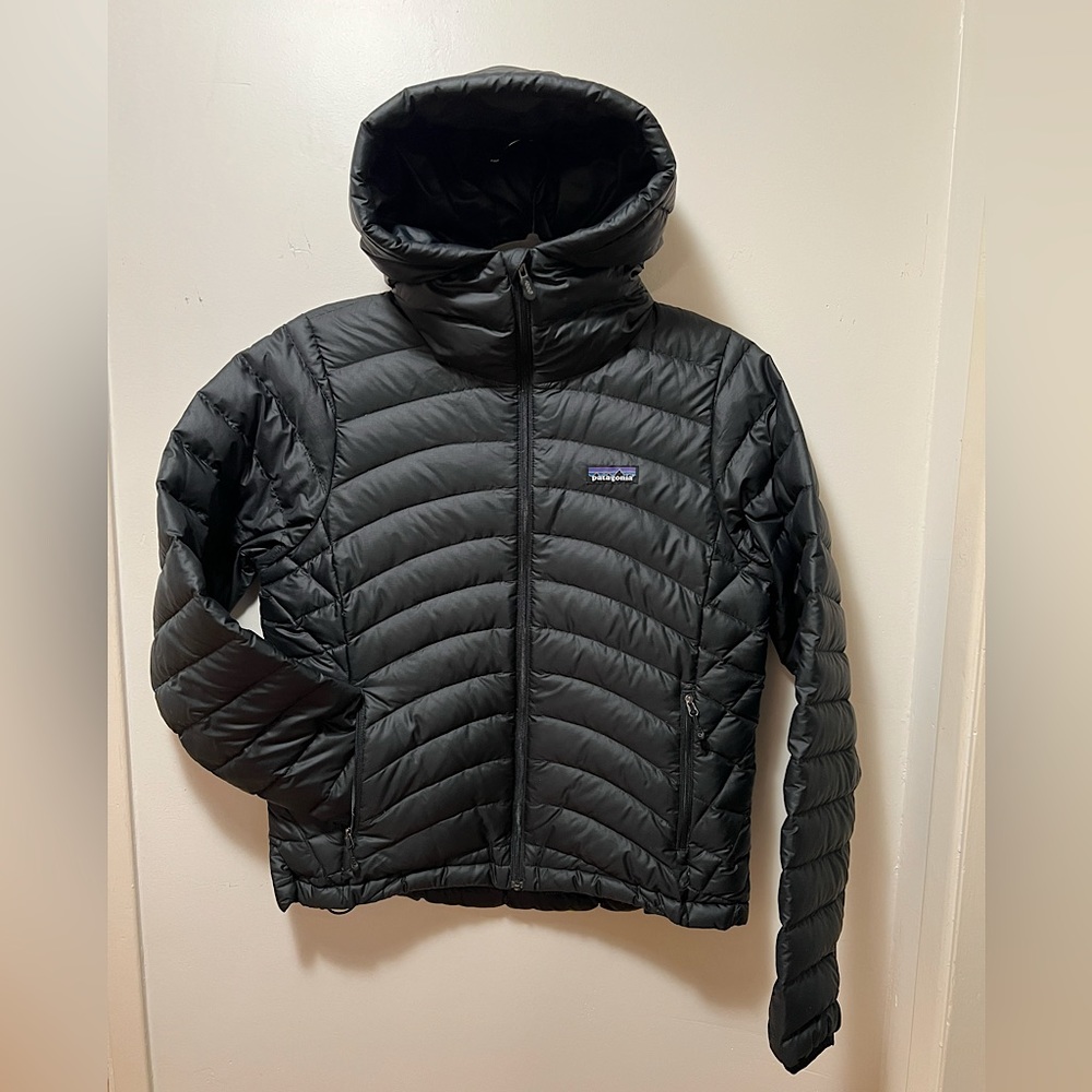 PATAGONIA Insulated Puffer Hoody - Small, Black, Zip Up, Goose Down Jacket